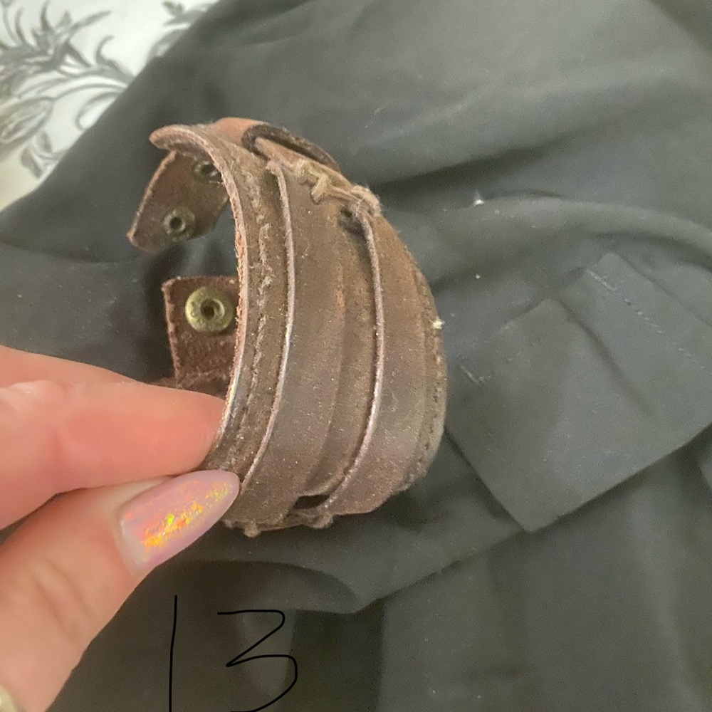 Bracelets - Picture 11 of 15